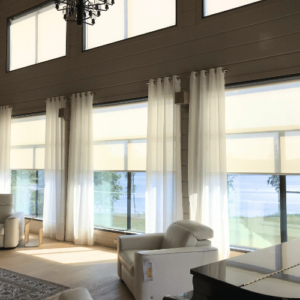 Screen rullaverho Omilla mitoilla