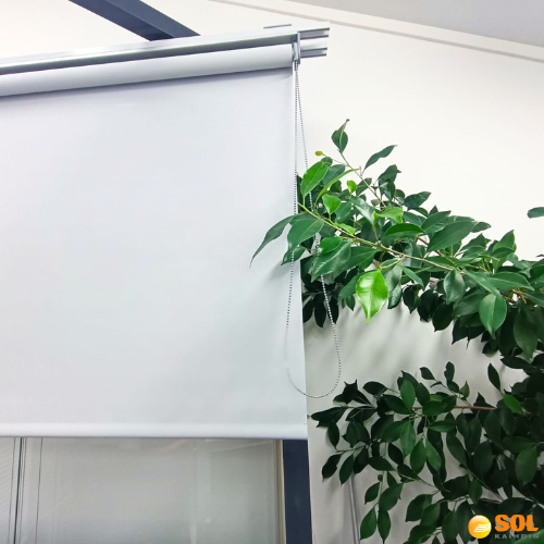 Screen liukurullaverho parvekkeelle ja terassille